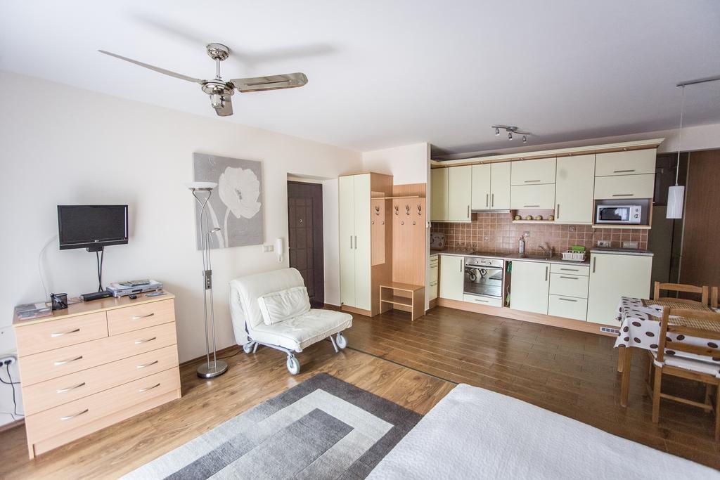 Atmoszféra Apartman Sárvár Chambre photo